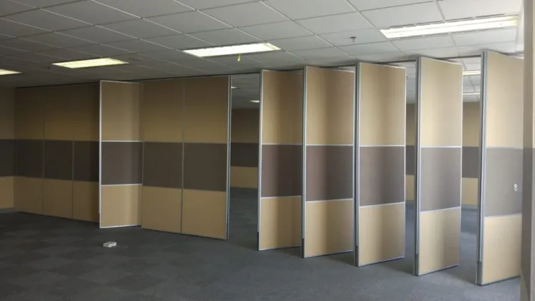 Penyekat ruangan hotel kedap suara Sorepa dengan desain modern