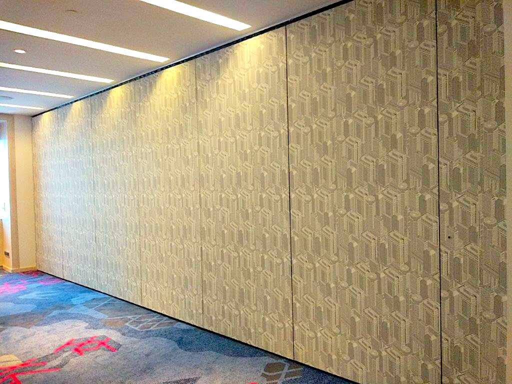 Pintu Geser Peredam Suara