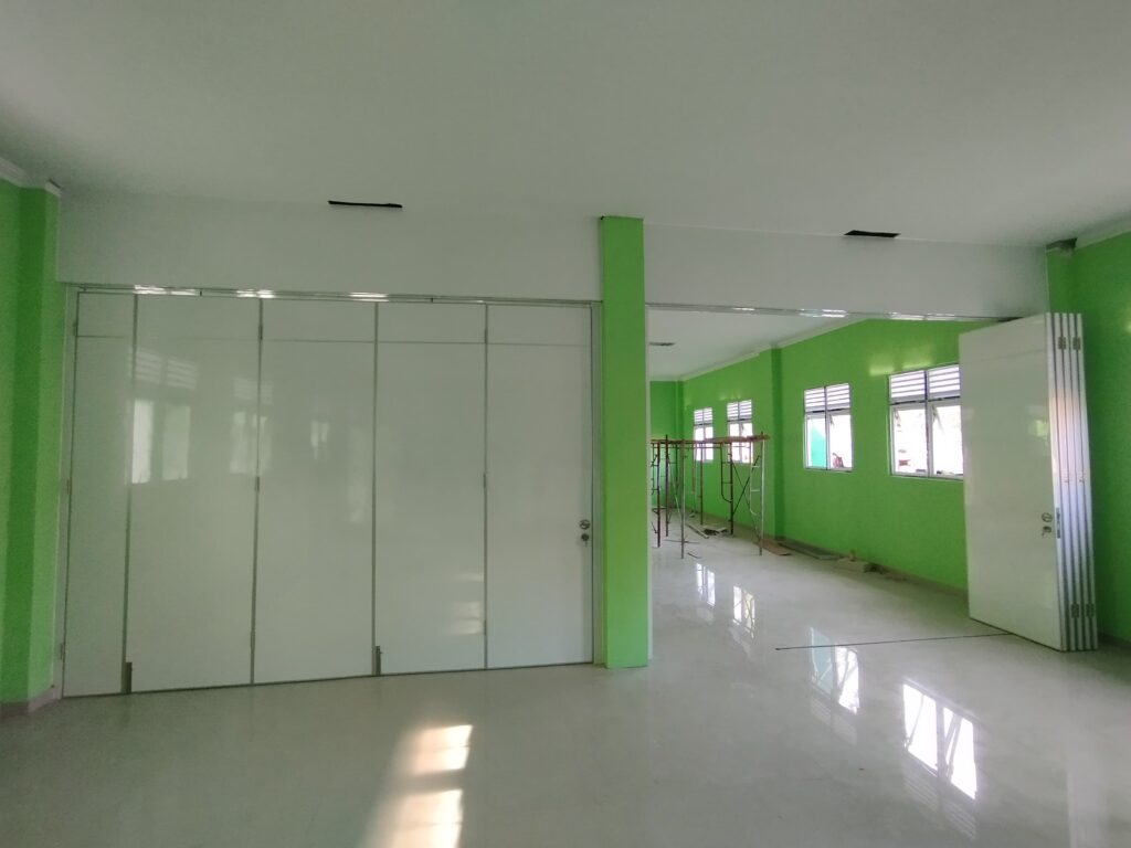 Partisi Ruang Sekolah Type Nice Partition